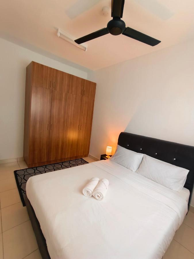 Klia Airport Homestay 10 Sepang Buitenkant foto