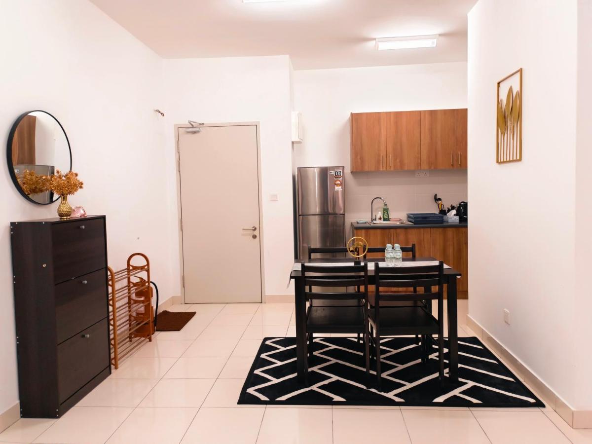 Klia Airport Homestay 10 Sepang Buitenkant foto